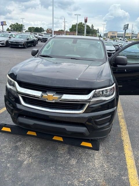 Used 2018 Chevrolet Colorado Work Truck with VIN 1GCHSBEAXJ1327575 for sale in Springfield, OH