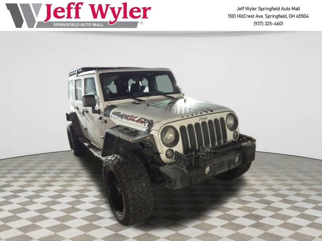 Used 2014 Jeep Wrangler Unlimited 4WD 4dr Sahara SUV
