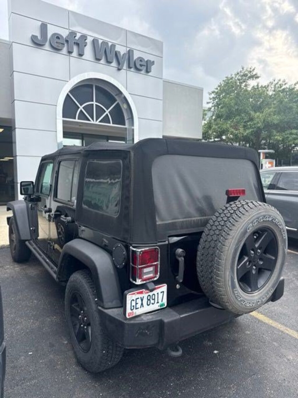 Used 2016 Jeep Wrangler Unlimited 4WD 4dr Black Bear *Ltd Avail* SUV