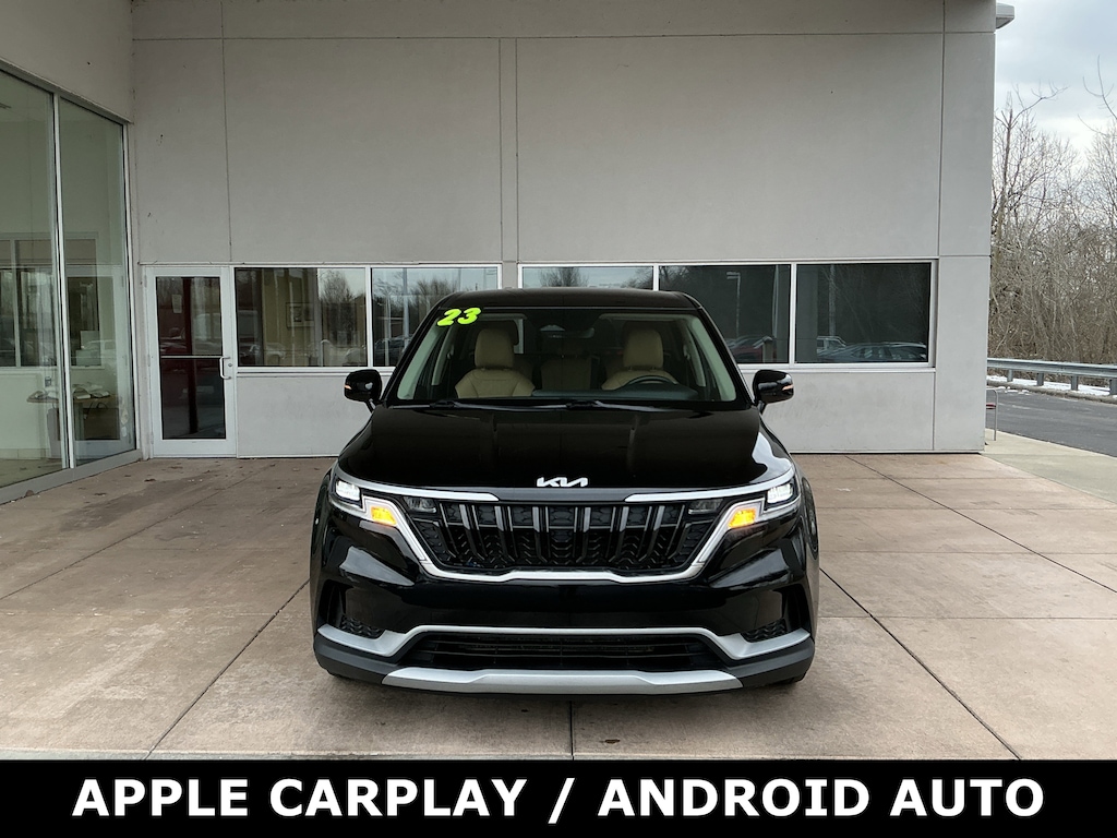 Used 2023 Kia Carnival LX FWD w/Seat Pkg MPV