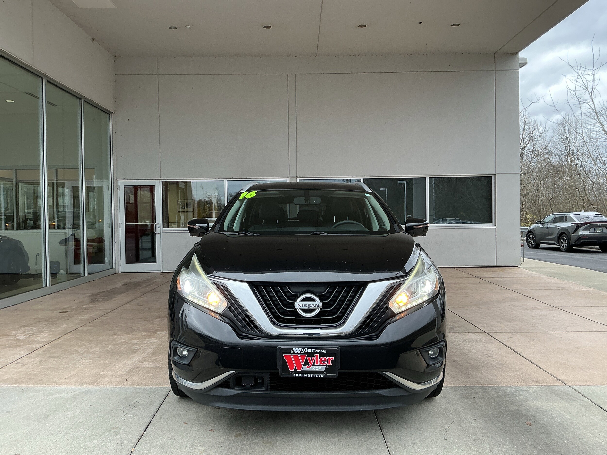 2016 Nissan Murano Platinum photo 2