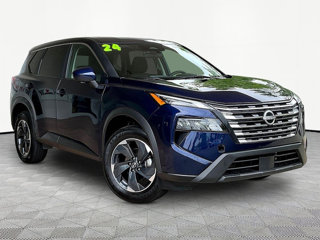 Used 2024 Nissan Rogue AWD SV SUV