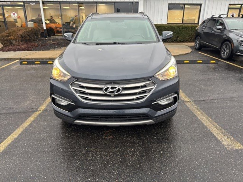 Used 2018 Hyundai Santa Fe Sport 2.4L Auto AWD SUV