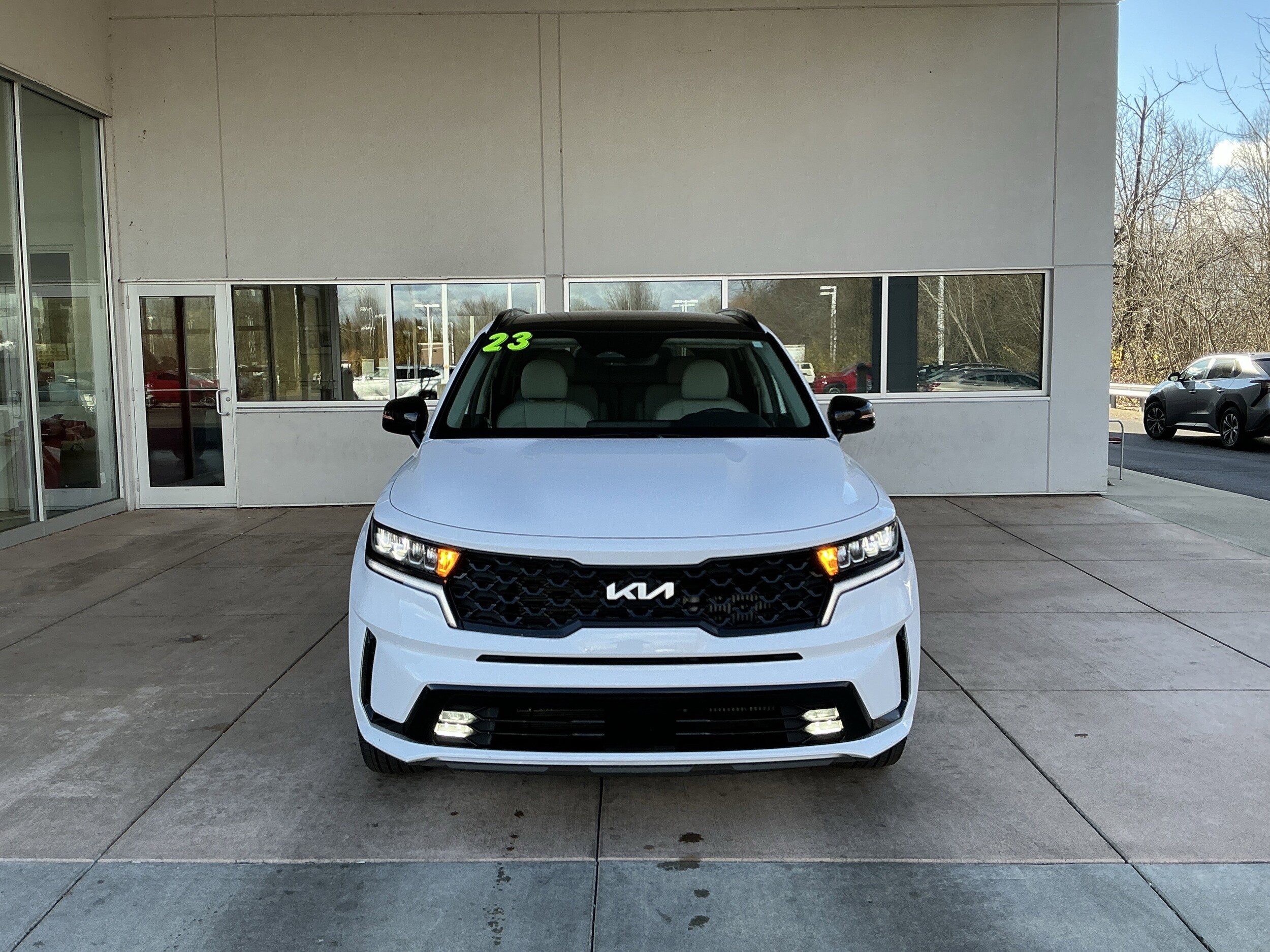 2023 Kia Sorento EX photo 2