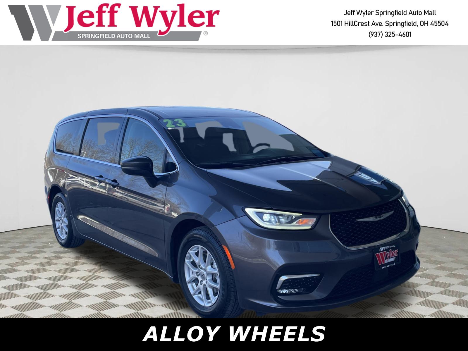 2023 Chrysler Pacifica Touring L