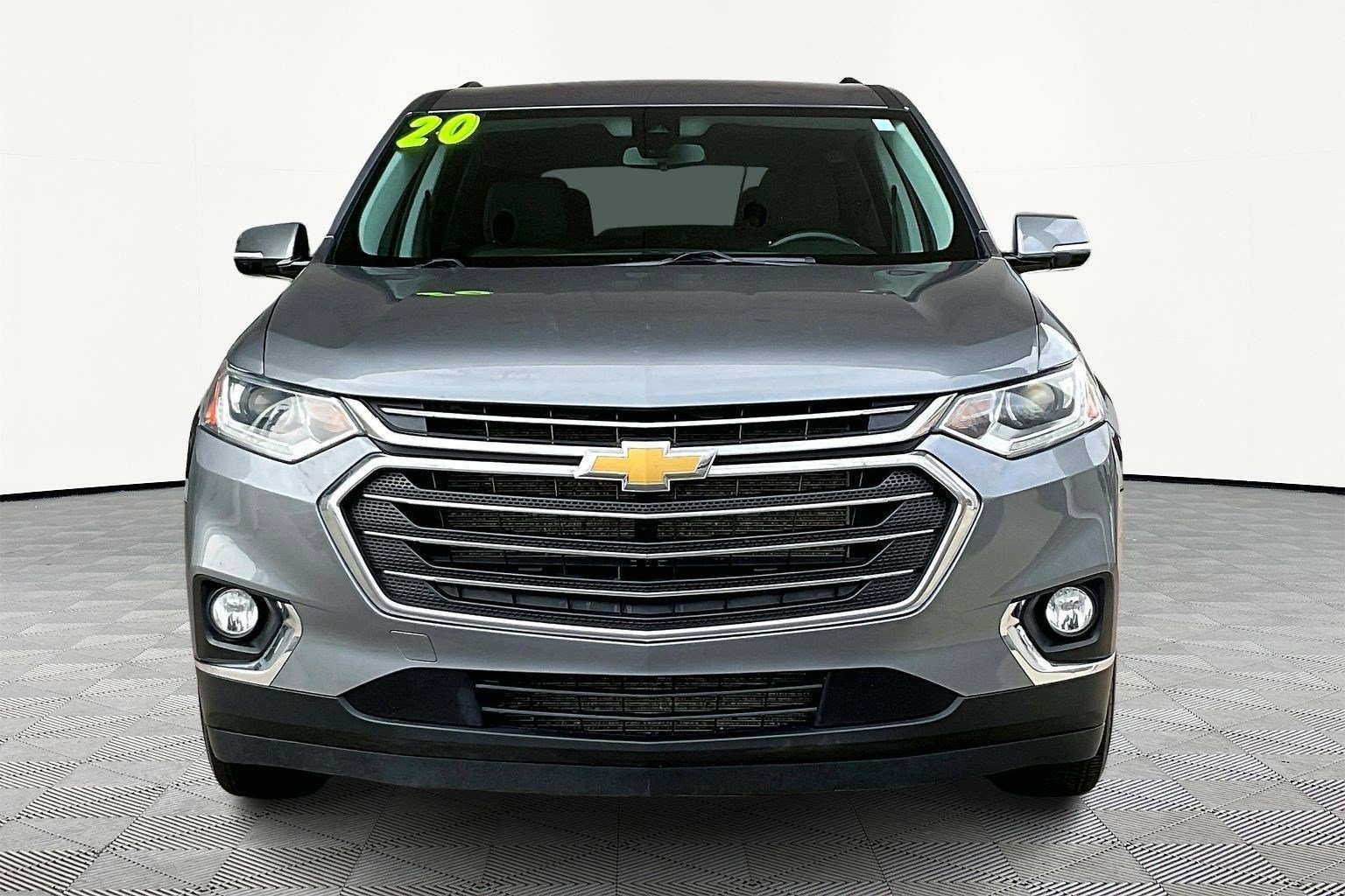 Used 2020 Chevrolet Traverse 1LT with VIN 1GNERGKW8LJ322963 for sale in Springfield, OH