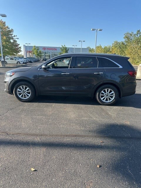 2019 Kia Sorento LX photo 3