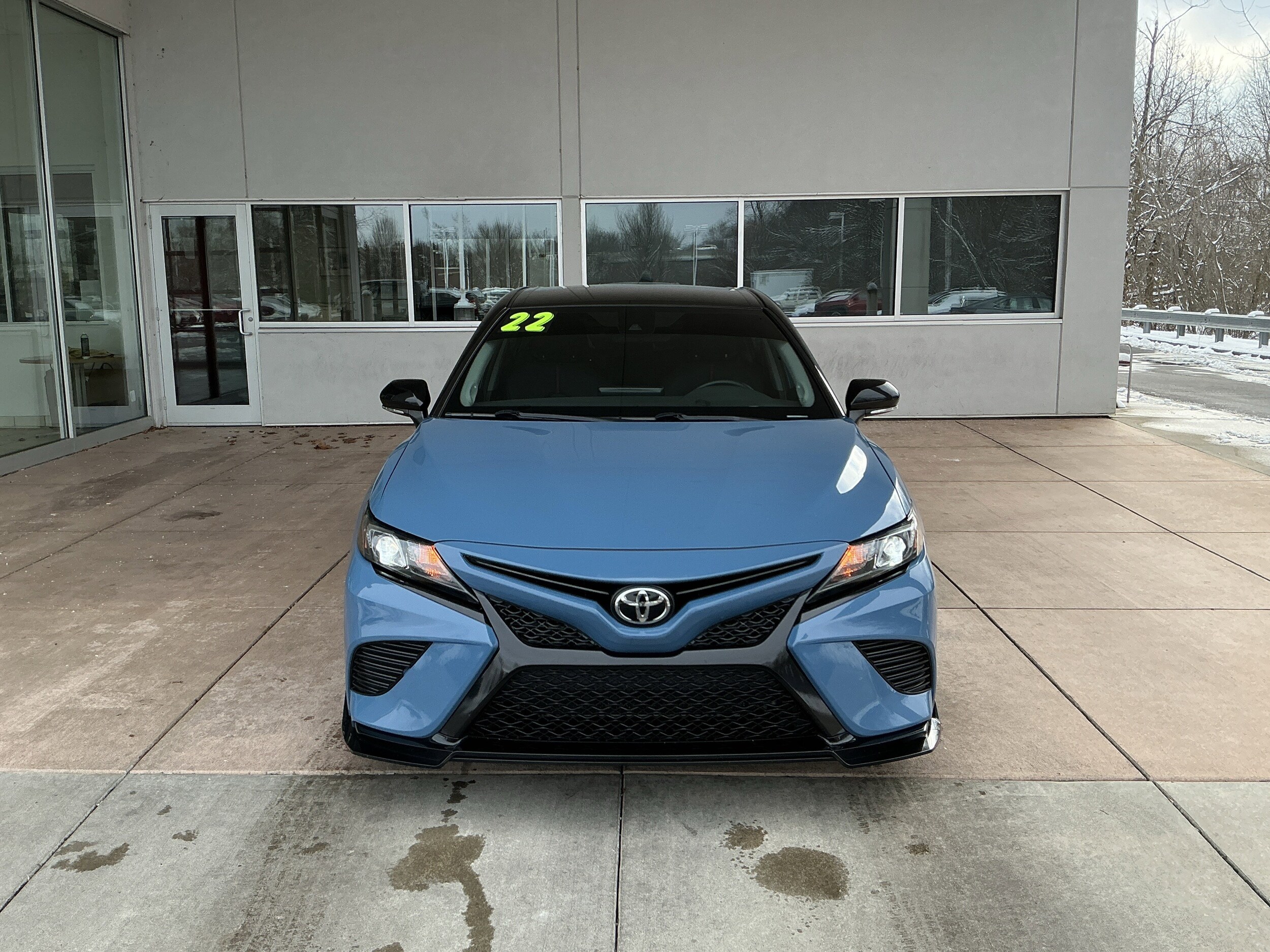 2022 Toyota Camry TRD V6 photo 2