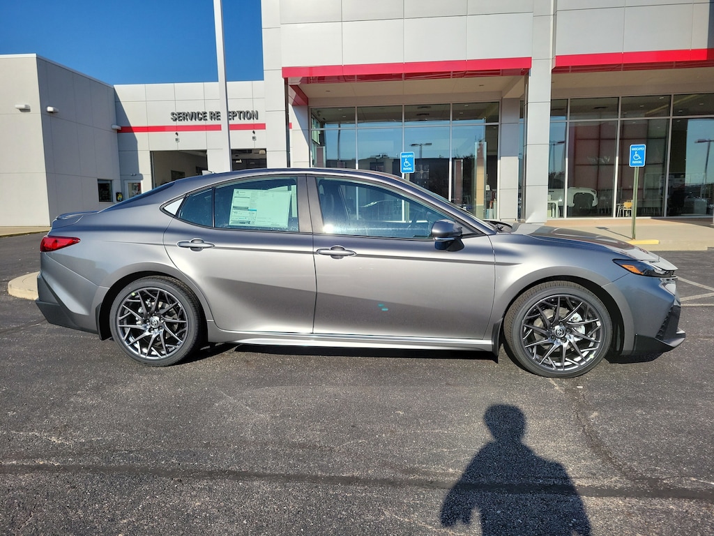 New 2026 Toyota Camry SE Sedan