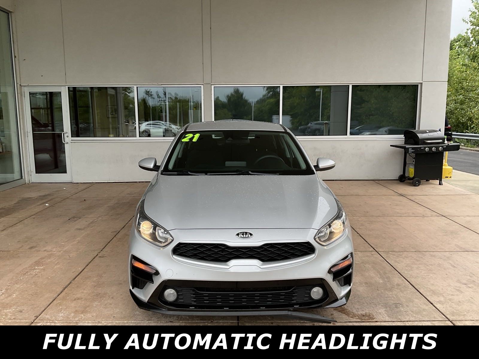 Used 2021 Kia Forte LXS with VIN 3KPF24AD9ME337146 for sale in Springfield, OH