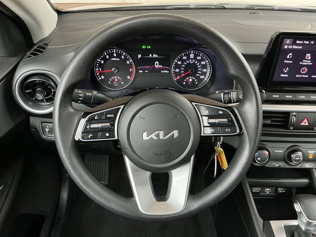 Used 2023 Kia Forte LXS IVT Sedan