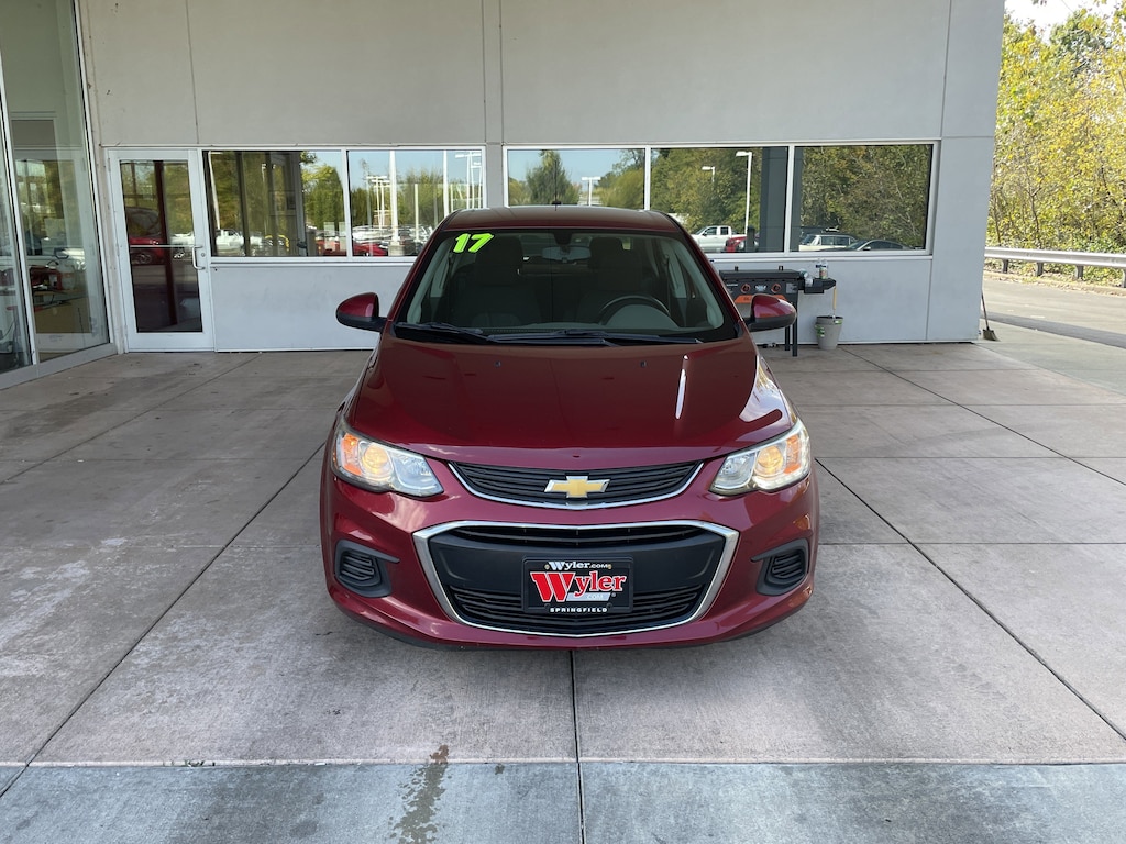 Used 2017 Chevrolet Sonic 4dr Sdn Auto LT Sedan