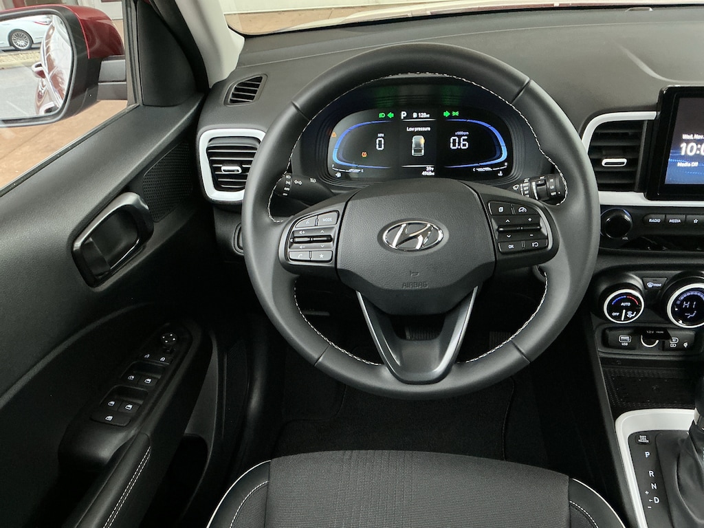 Used 2024 Hyundai Venue Limited IVT SUV