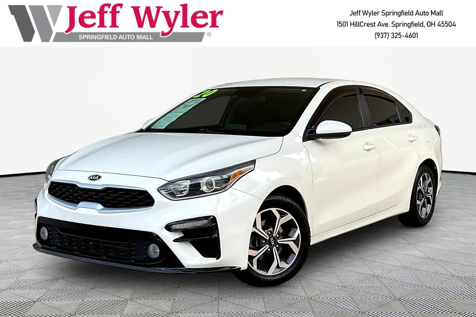 2020 Kia Forte LXS AT's photo
