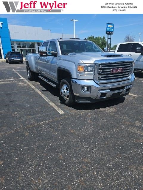 2019 GMC Sierra 4WD Crew Cab Standard Box SLT's photo