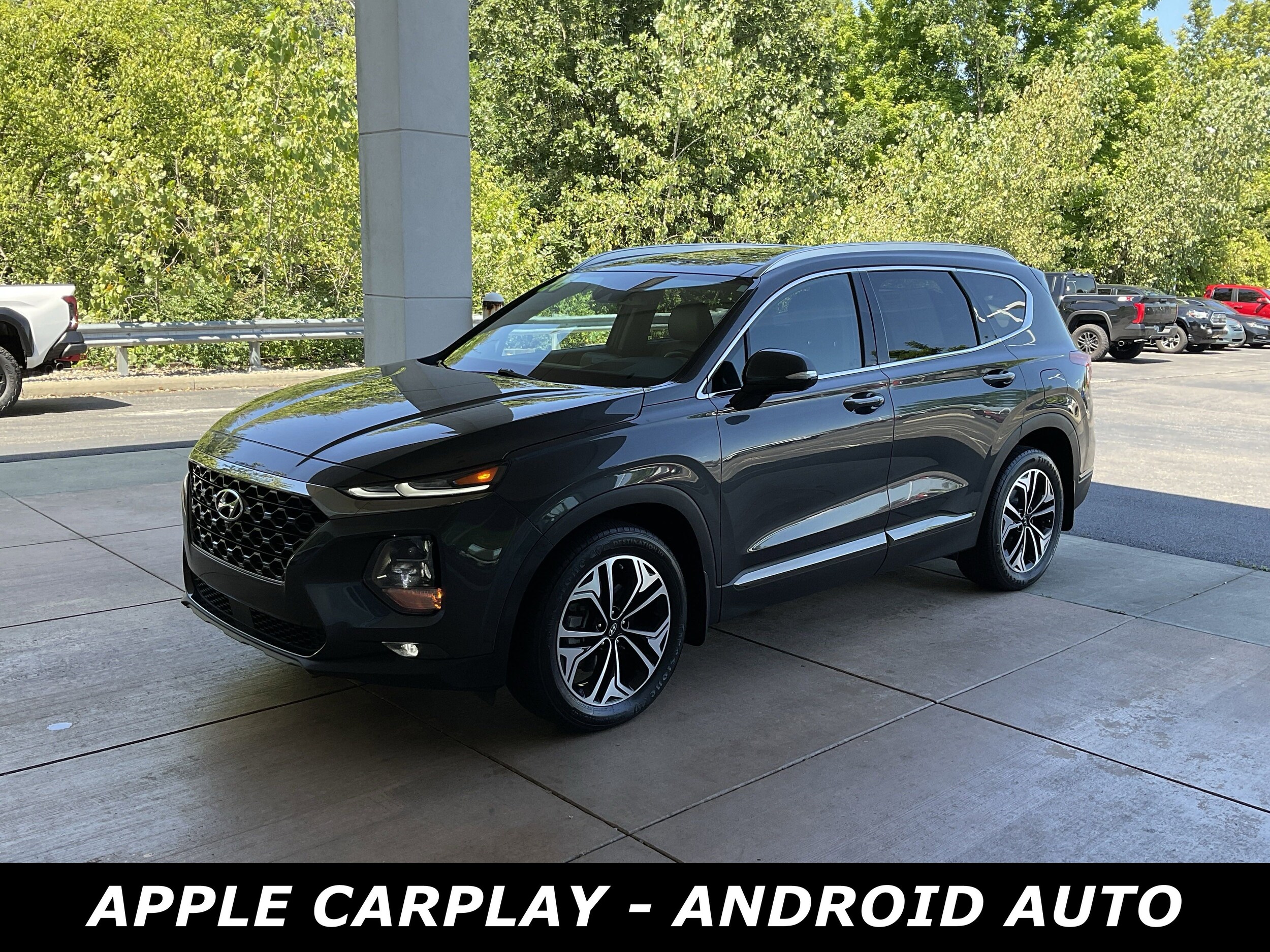 2020 Hyundai Santa Fe Limited 2.0T photo 3