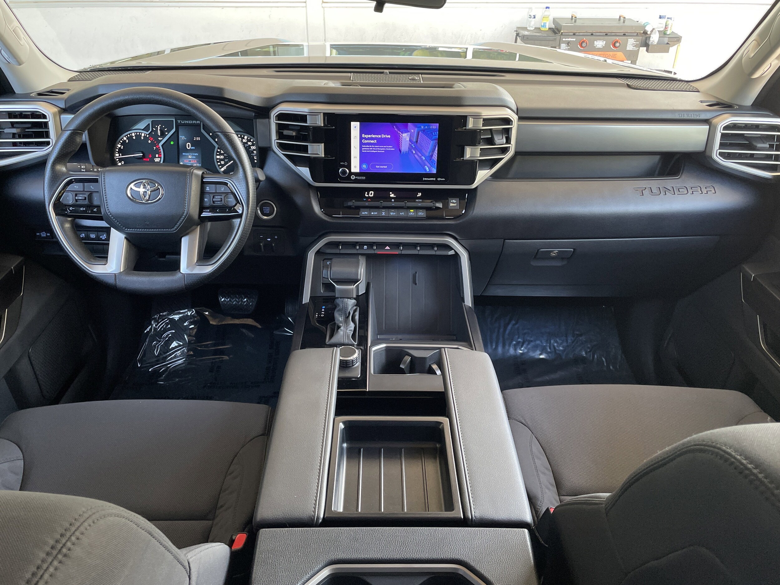 2024 Toyota Tundra SR5 CrewMax photo 4
