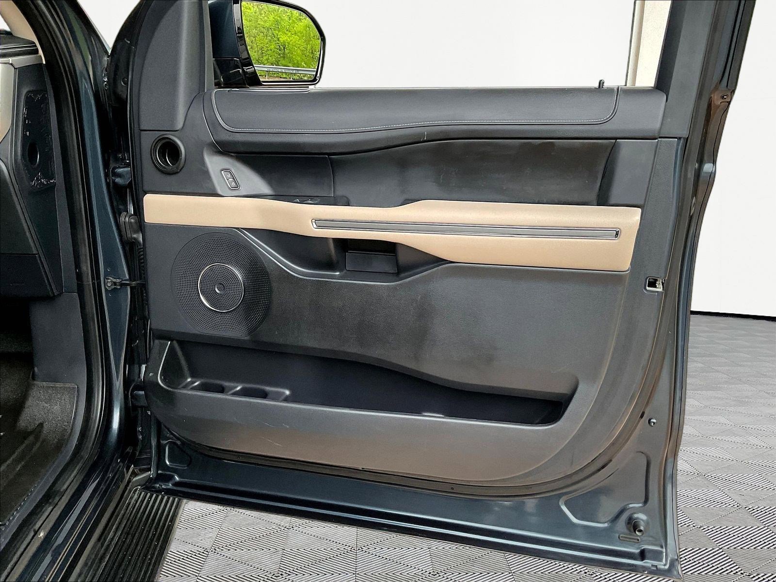 2022 Ford Expedition XLT - Photo 28