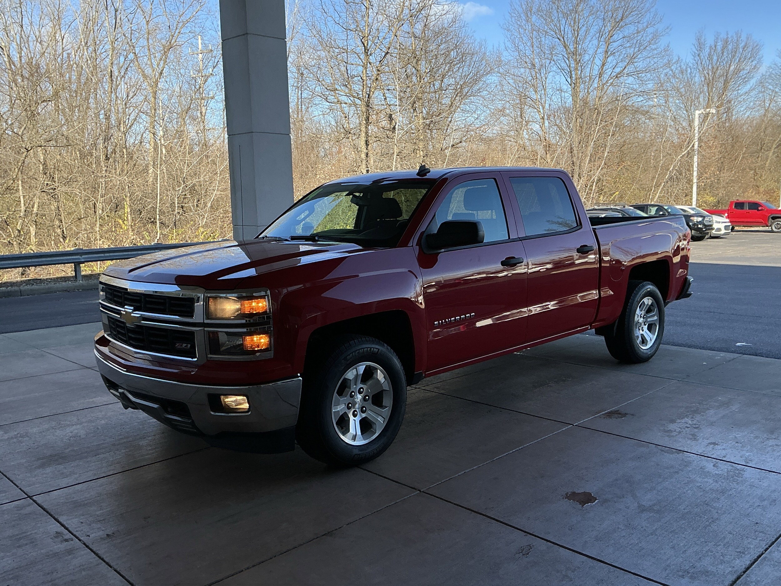 2014 Chevrolet Silverado 1500 photo 2