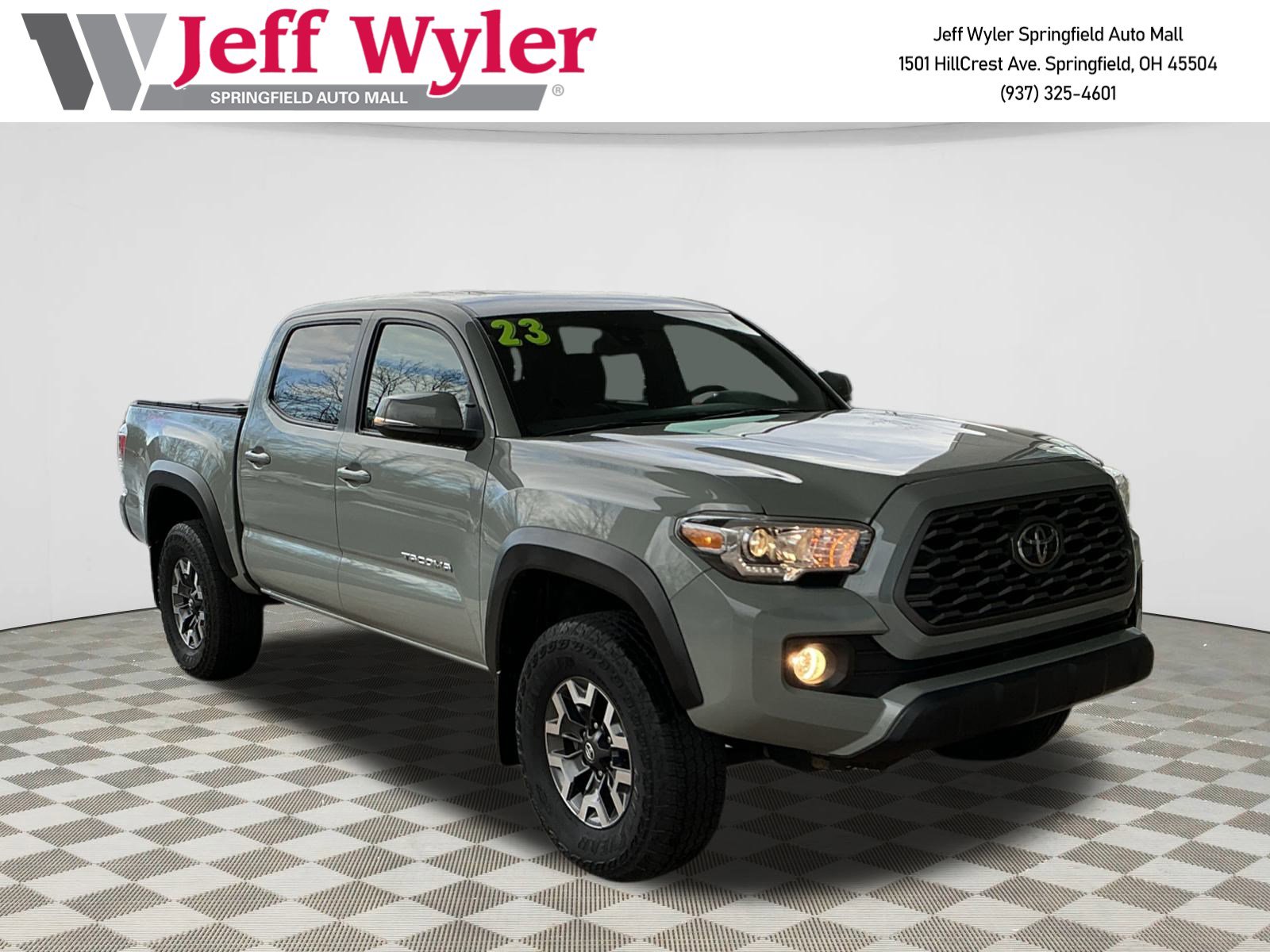 2023 Toyota Tacoma TRD Off Road's photo