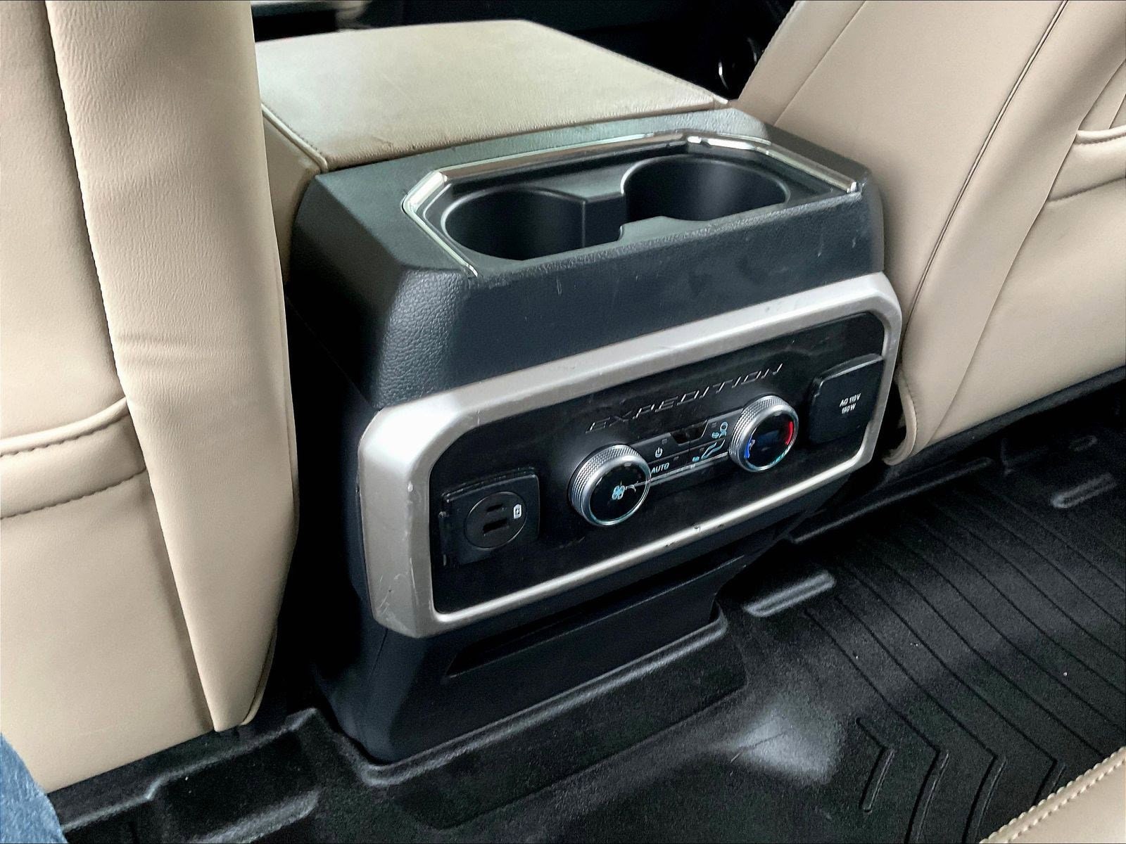 2022 Ford Expedition XLT - Photo 10
