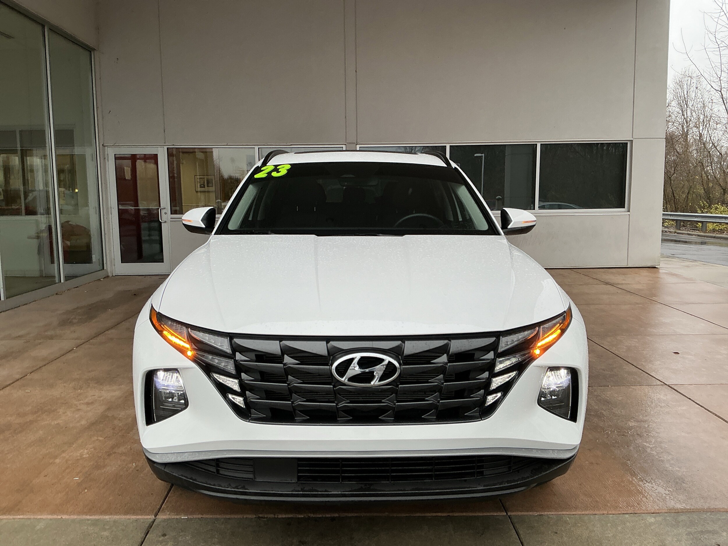 2023 Hyundai Tucson SEL Convenience photo 2