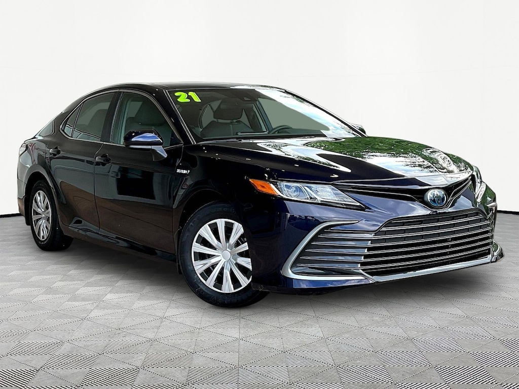 Used 2021 Toyota Camry Hybrid LE CVT Sedan