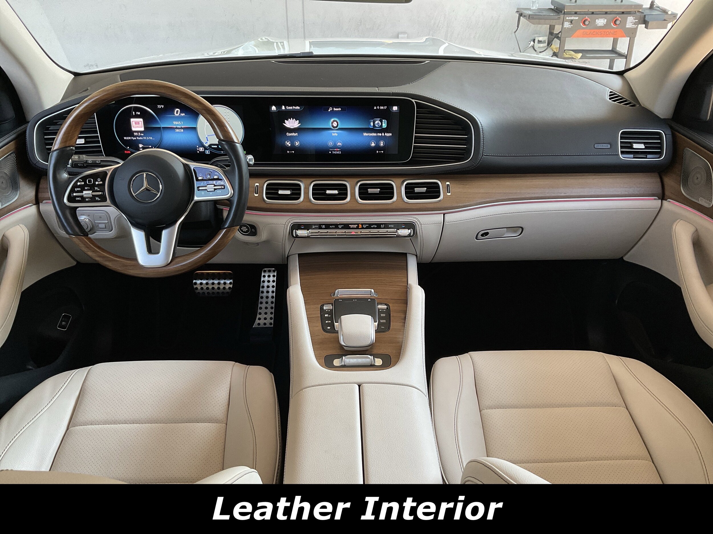 2023 Mercedes Benz GLS 450 4MATIC photo 4