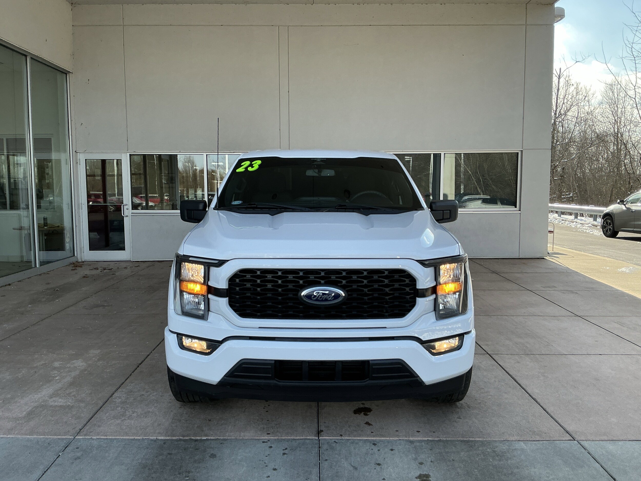 2023 Ford F-150 XL photo 2