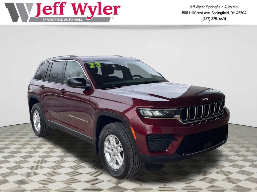 Used 2023 Jeep Grand Cherokee Laredo 4x4 SUV