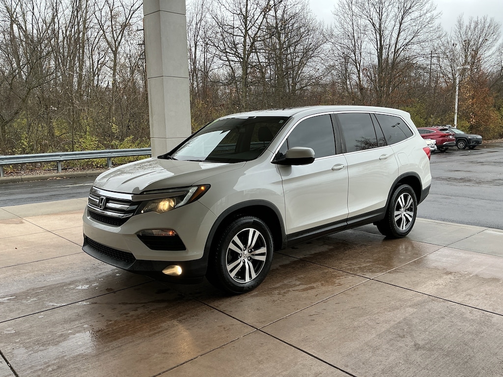 Used 2017 Honda Pilot EX-L w/RES AWD SUV