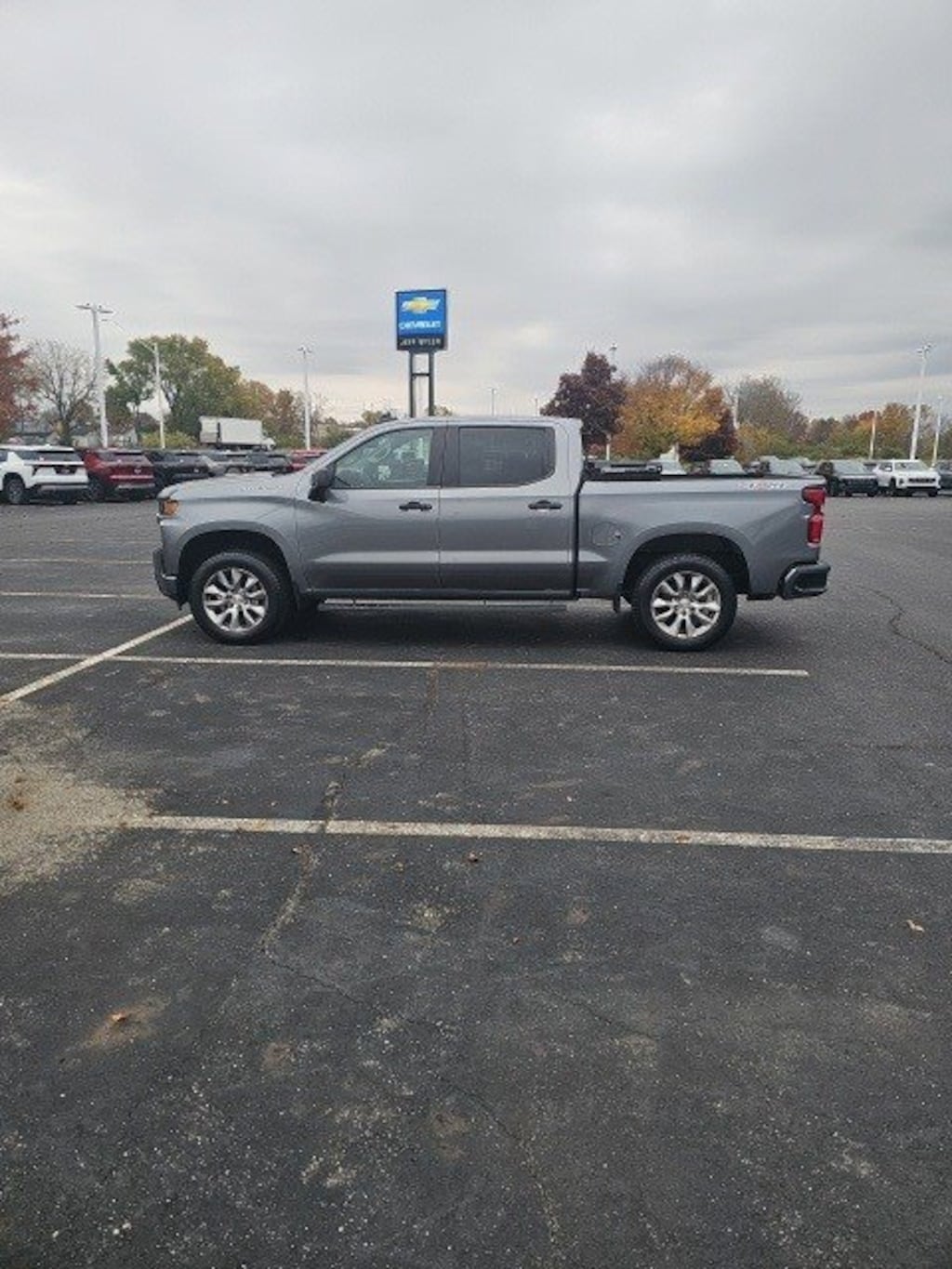 Used 2021 Chevrolet Silverado 1500 4WD Crew Cab 147 Custom Truck Crew Cab