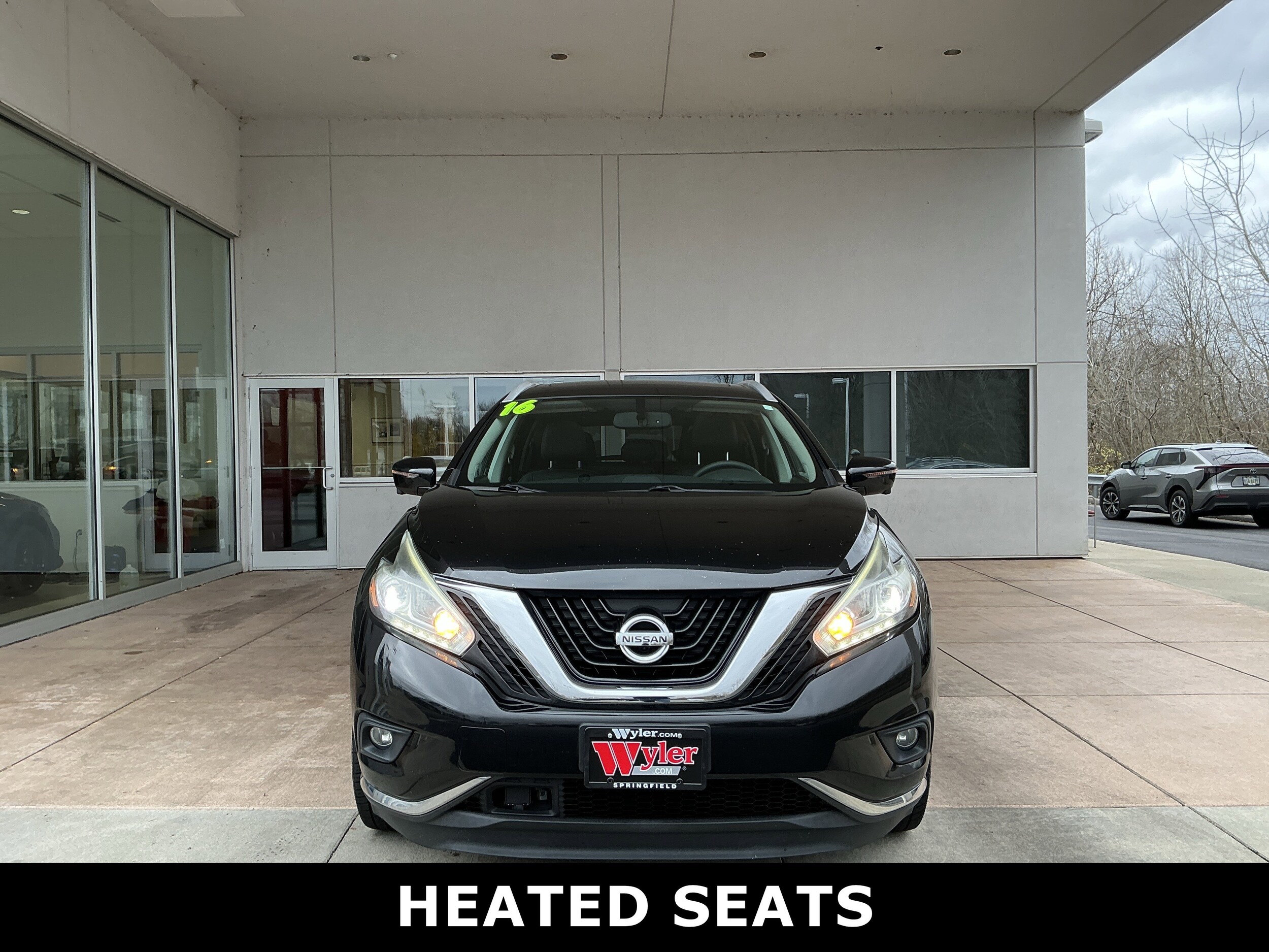 2016 Nissan Murano Platinum photo 2