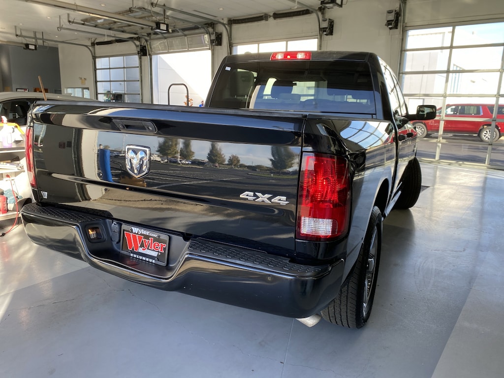 Used 2018 Ram 1500 Express 4x4 Crew Cab 57 Box Truck Crew Cab