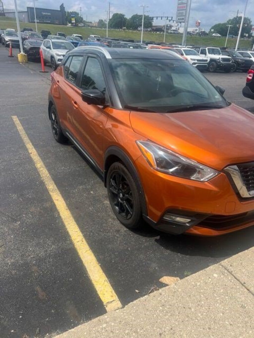 Used 2020 Nissan Kicks SR FWD SUV