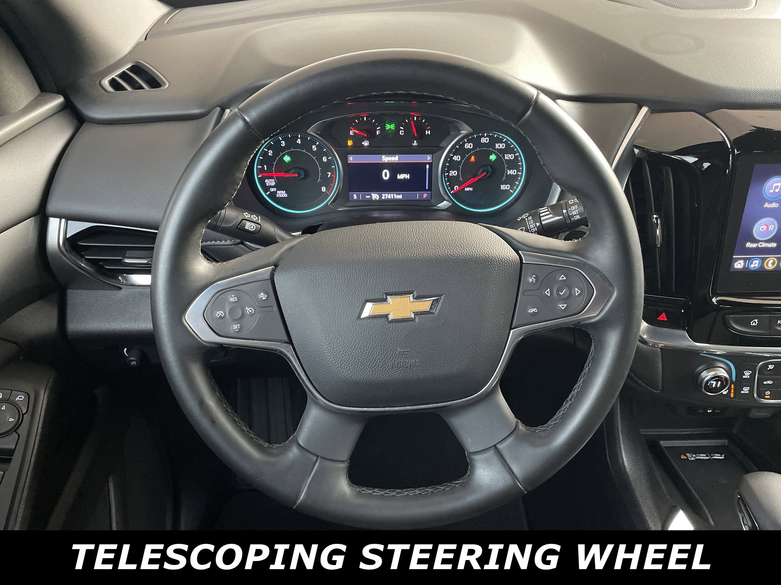 2023 Chevrolet Traverse Cloth 1LT photo 3