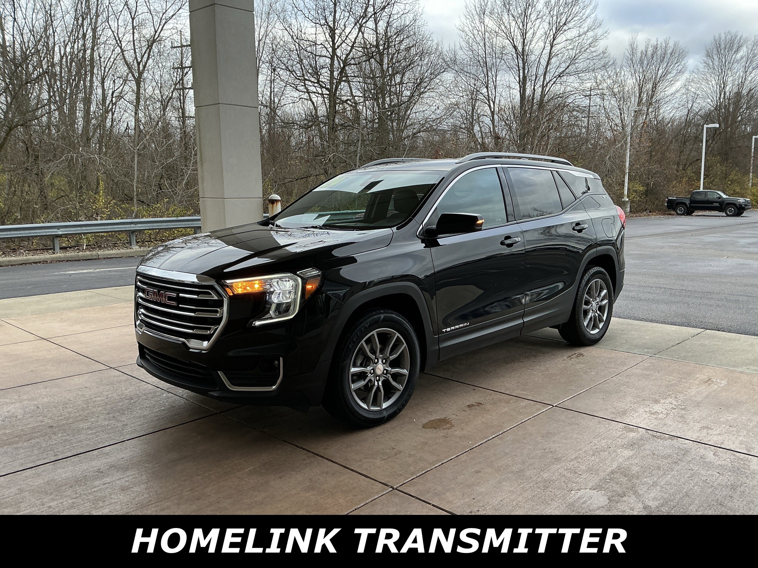 2024 Gmc Terrain SLT photo 3