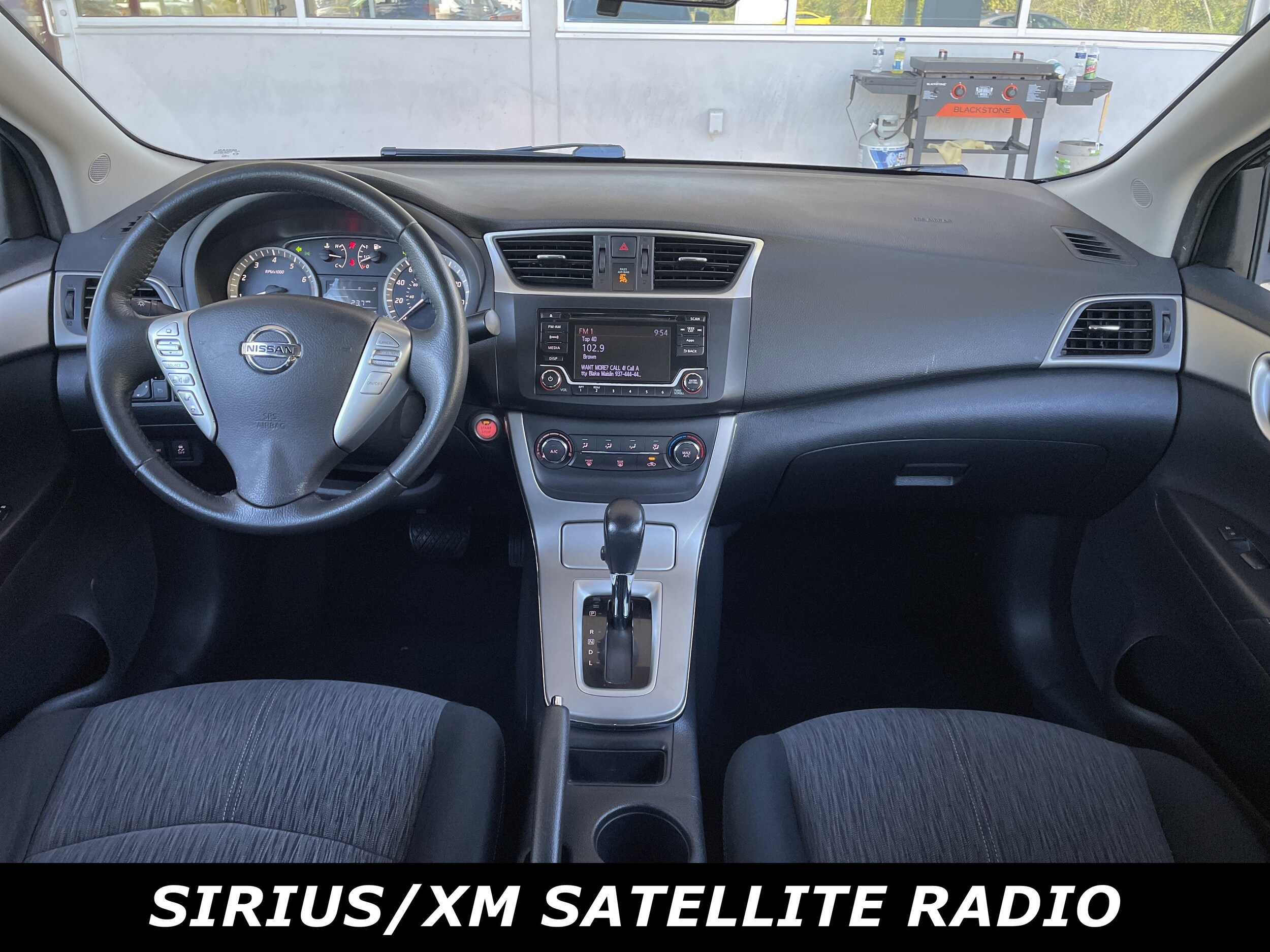 2015 Nissan Sentra SV photo 4