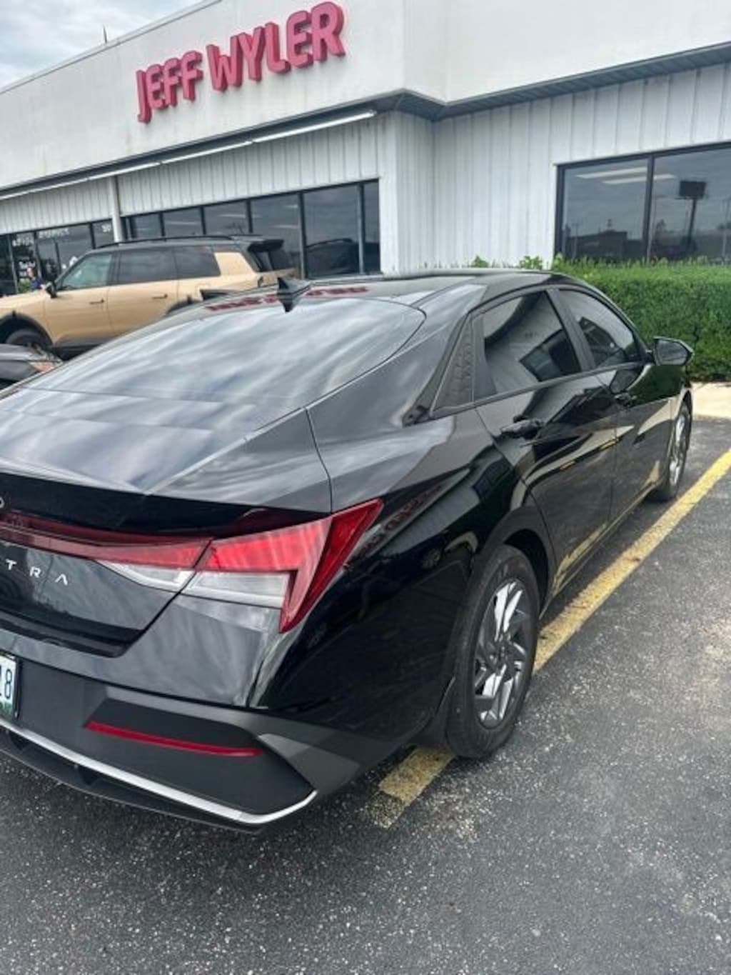 Used 2024 Hyundai Elantra SEL IVT Sedan