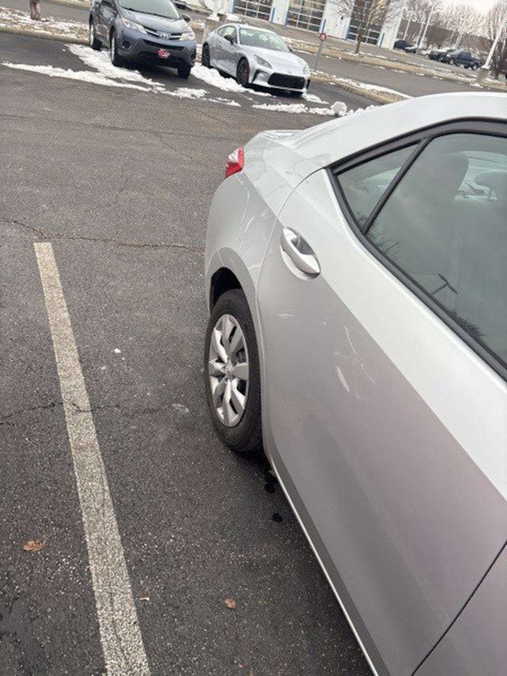 Used 2015 Toyota Corolla 4dr Sdn CVT LE Sedan