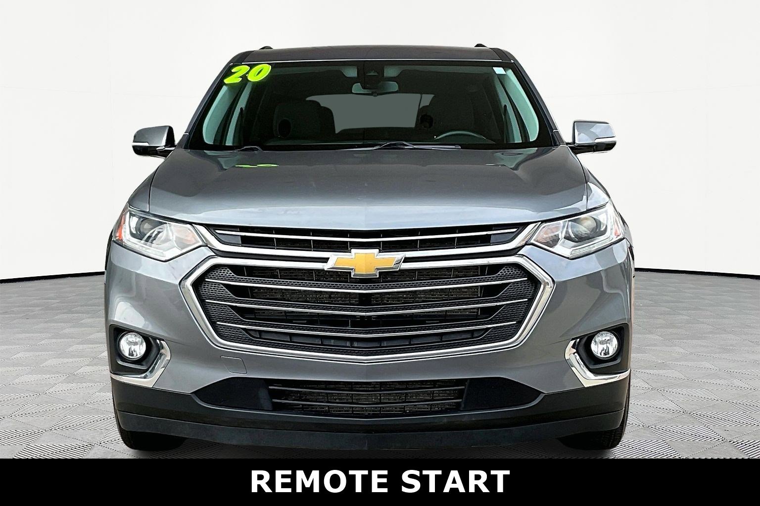 Used 2020 Chevrolet Traverse 1LT with VIN 1GNERGKW8LJ322963 for sale in Springfield, OH