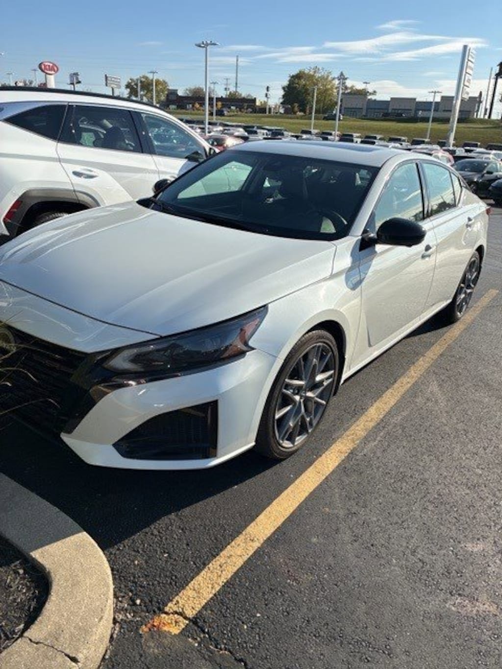 Used 2023 Nissan Altima 2.0 SR Sedan Sedan