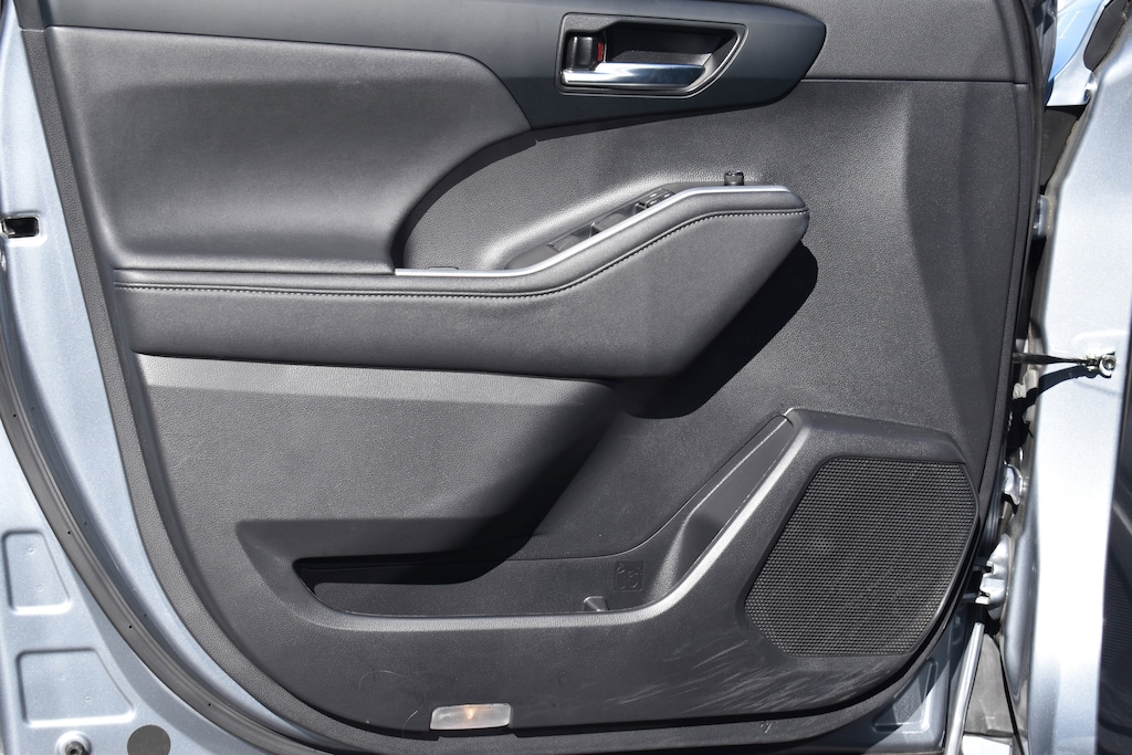 Used 2023 Toyota Highlander L AWD SUV