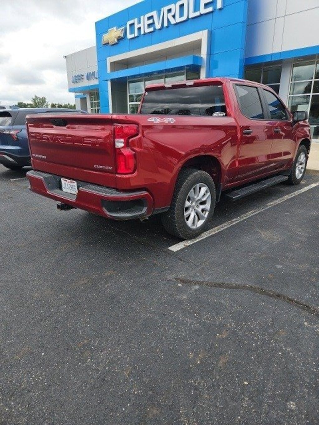 Used 2021 Chevrolet Silverado 1500 4WD Crew Cab 147 Custom Truck Crew Cab