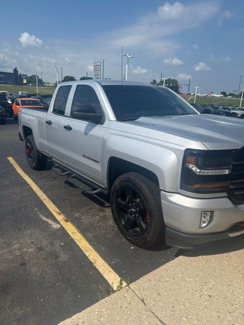 Used 2018 Chevrolet Silverado 1500 4WD Double Cab 143.5 LT w/2LT Truck Double Cab