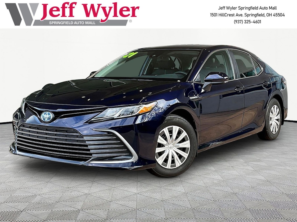 Used 2021 Toyota Camry Hybrid LE CVT Sedan