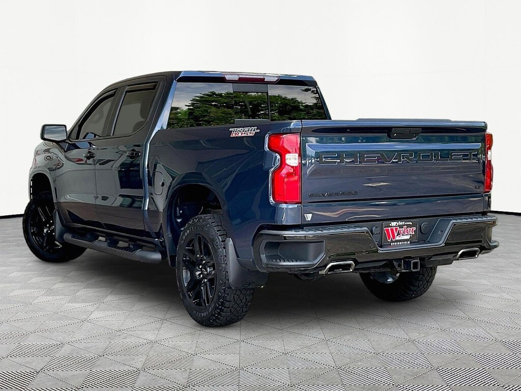 Used 2021 Chevrolet Silverado 1500 4WD Crew Cab 147 LT Trail Boss Truck Crew Cab