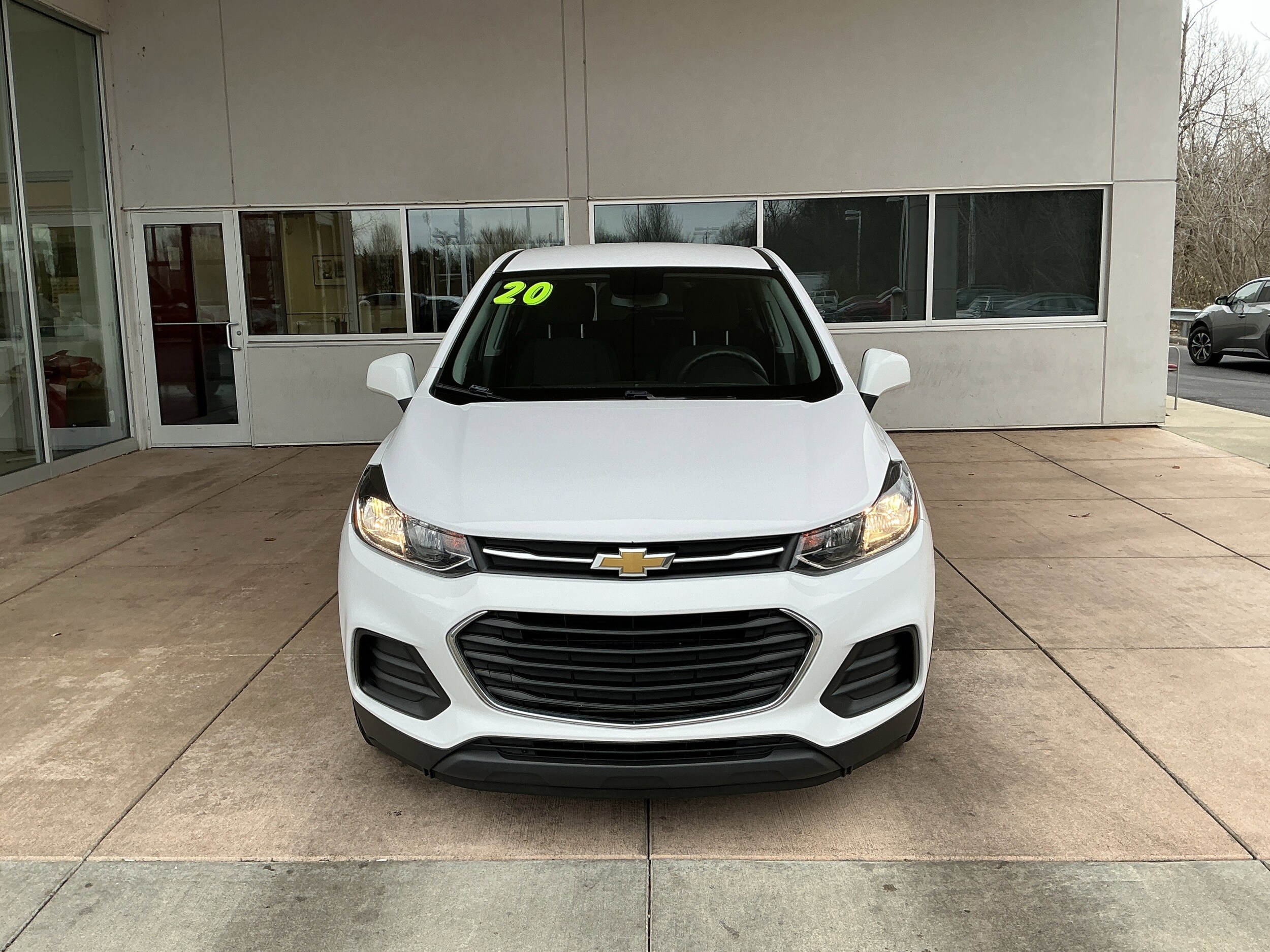 2020 Chevrolet Trax LS photo 2