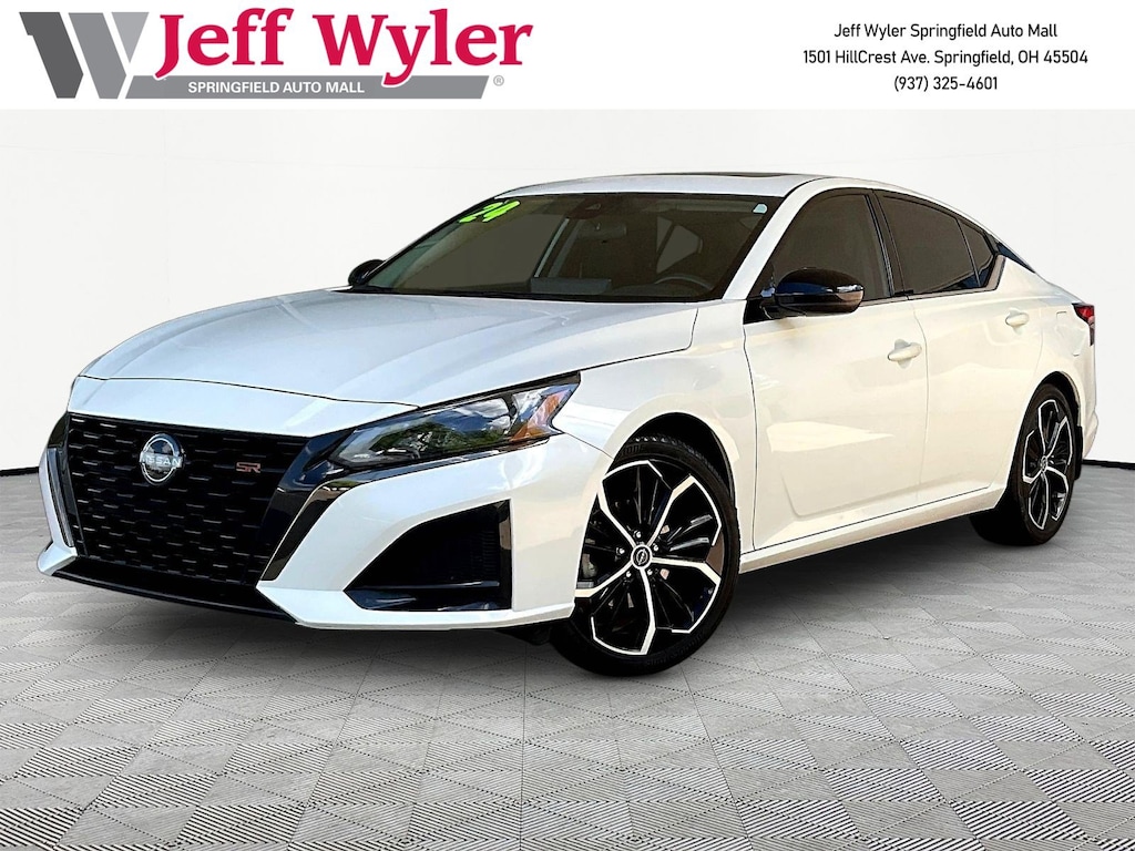 Used 2024 Nissan Altima 2.5 SR Sedan Sedan