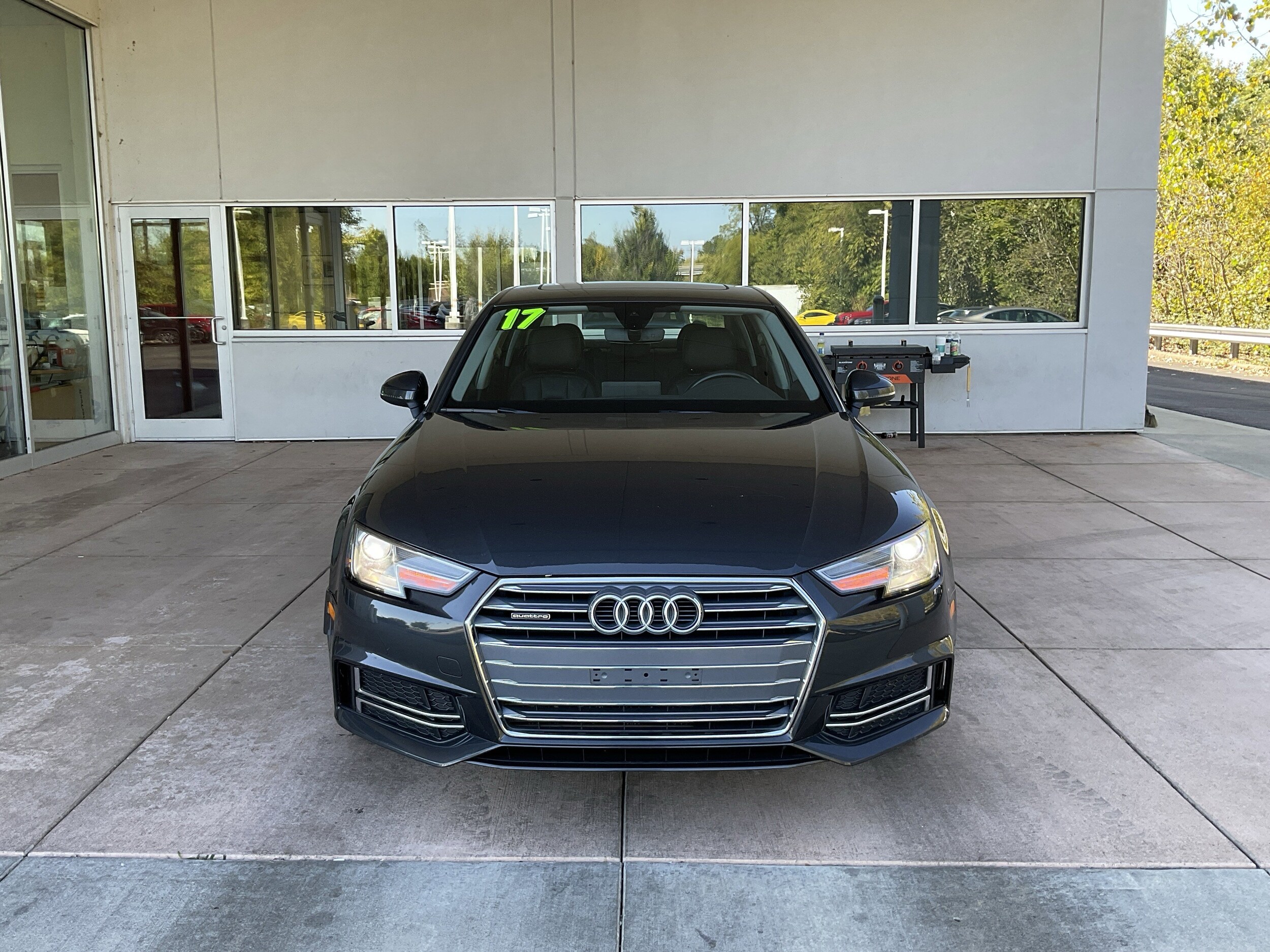 2017 Audi A4 TFSI Premium Quattro photo 2